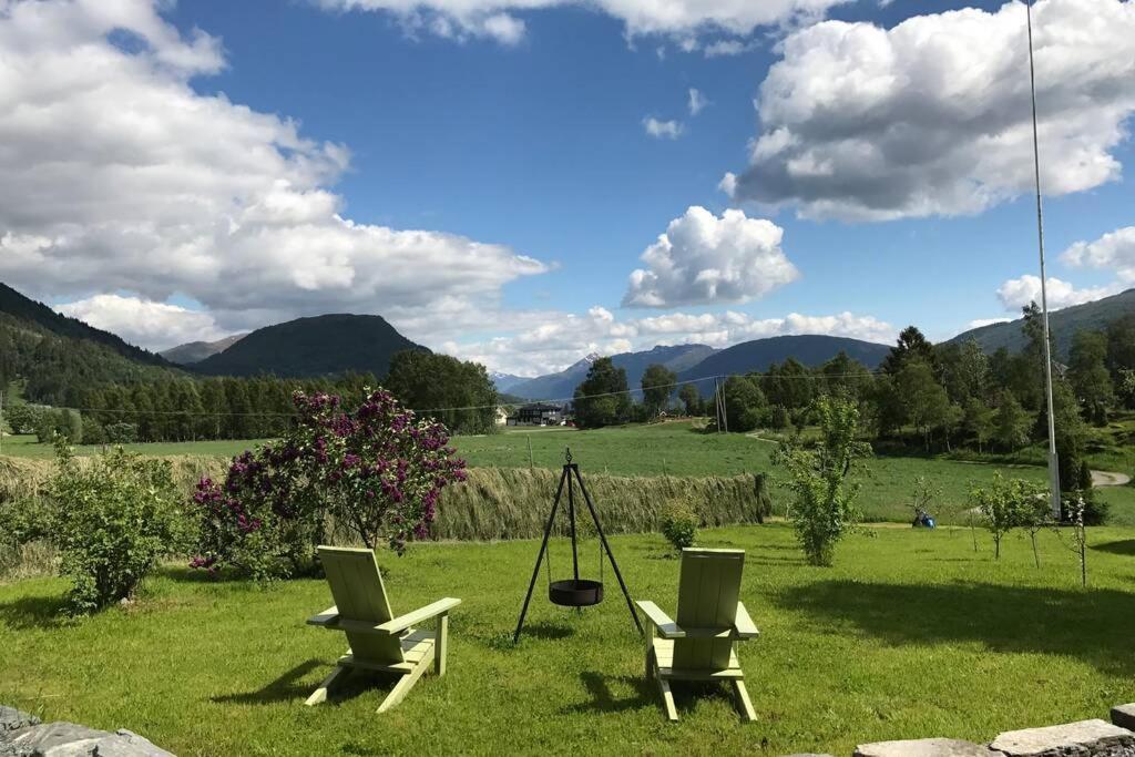 Orheimstunet - Gardsferie For Storfamilien Der Ogsa Hunden Er Velkommen Starheim Extérieur photo