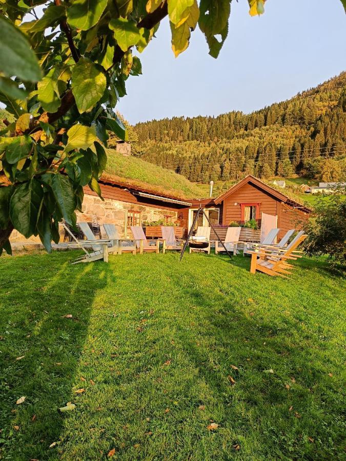 Orheimstunet - Gardsferie For Storfamilien Der Ogsa Hunden Er Velkommen Starheim Extérieur photo